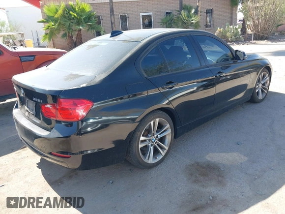 2013 BMW 3 Series 328i xDrive с VIN WBA3B3C51DF543955, выставлен на аукционе IAAI как лот 42510430 с пробегом 87 280 миль миль и . История ставок и продаж доступна на DreamBid. Изображение 4.