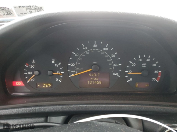 2000 Mercedes-Benz CLK-Class with VIN WDBLK65G7YT046952, listed as a Copart auction lot 81919584 with 131,468 mi miles and Clean Title. Bid and sale history available at carsss.com. Image 9.