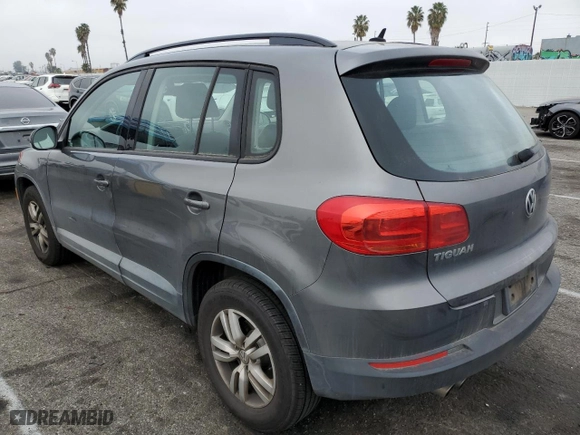 2016 Volkswagen Tiguan R-Line with VIN WVGAV7AX8GW513932, listed as a Copart auction lot 86443264 with 138,427 mi miles and Clean Title. Bid and sale history available at carsss.com. Image 2.