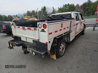 2017 Ram 2500 Tradesman z VIN 3C6UR5HJXHG647375, wystawiony jako IAAI lot #42608451 z przebiegiem 162 998 mil mil oraz . Historia ofert i sprzedaży dostępna na DreamBid. Obrazek 6.