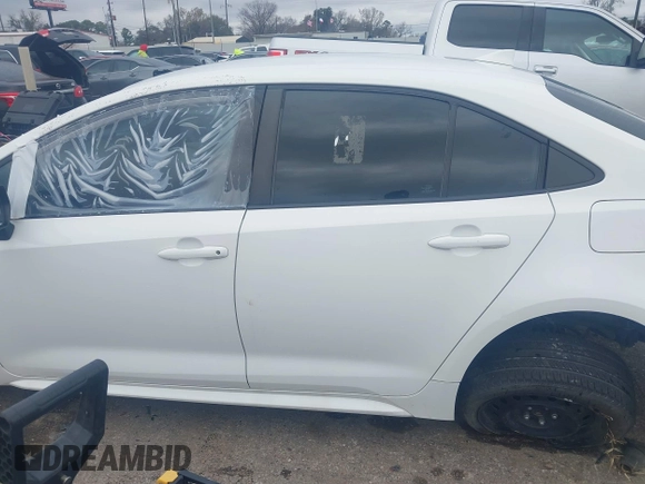 2021 Toyota Corolla LE with VIN 5YFEPMAE3MP152241, listed as a IAAI auction lot 41300931 with 70,125 mi miles. Bid and sale history available at carsss.com. Image 14.