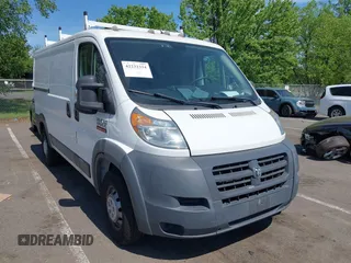2014 Ram ProMaster Cargo z VIN 3C6TRVAG0EE103520, wystawiony jako IAAI lot #42232334 z przebiegiem 170 453 mil mil oraz . Historia ofert i sprzedaży dostępna na DreamBid. Obrazek 1.