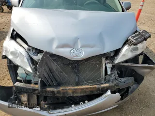 2014 Toyota Sienna Limited with VIN 5TDDK3DC4ES073698, listed as a Copart auction lot 60848915 with 418,121 mi miles and Salvage title. Bid and sale history available at DreamBid. Image 12.