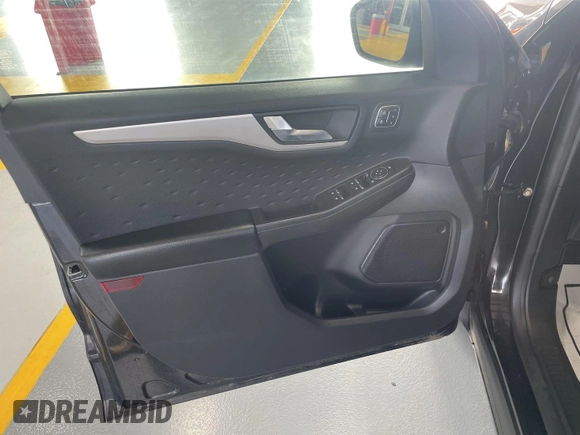 2020 Ford Escape SEL z VIN 1FMCU9H69LUA59992, wystawiony jako IAAI lot #42797223 z przebiegiem 87 913 mil mil oraz . Historia ofert i sprzedaży dostępna na DreamBid. Obrazek 21.