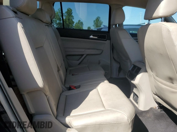 2018 Volkswagen Atlas SE z VIN 1V2PR2CAXJC534254, wystawiony jako Copart lot #61452935 z przebiegiem 105 956 mil mil oraz Czysty tytuł • Clean title. Historia ofert i sprzedaży dostępna na DreamBid. Obrazek 11.