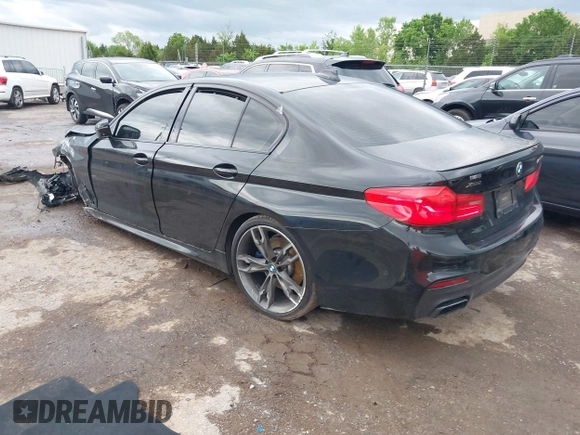 2019 BMW 5 Series M550i xDrive z VIN WBAJB9C53KB464754, wystawiony jako IAAI lot #42116407 z przebiegiem 156 418 mil mil oraz . Historia ofert i sprzedaży dostępna na DreamBid. Obrazek 3.