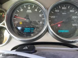 2007 Chevrolet Silverado 1500 LT w/1LT with VIN 2GCEK13M371644904, listed as a IAAI auction lot 41445254 with 294,391 mi miles. Bid and sale history available at carsss.com. Image 7.