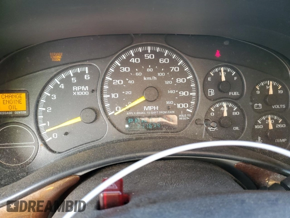2000 Chevrolet Suburban LT with VIN 3GNEC16T0YG204106, listed as a Copart auction lot 82812134 with 211,674 mi miles and Salvage Title. Bid and sale history available at carsss.com. Image 9.