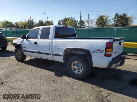 2001 Chevrolet Silverado 1500 LS with VIN 1GCEK19TX1E288438, listed as a Copart auction lot 55347945 with 215,060 mi miles and Clean Title. Bid and sale history available at DreamBid. Image 2.
