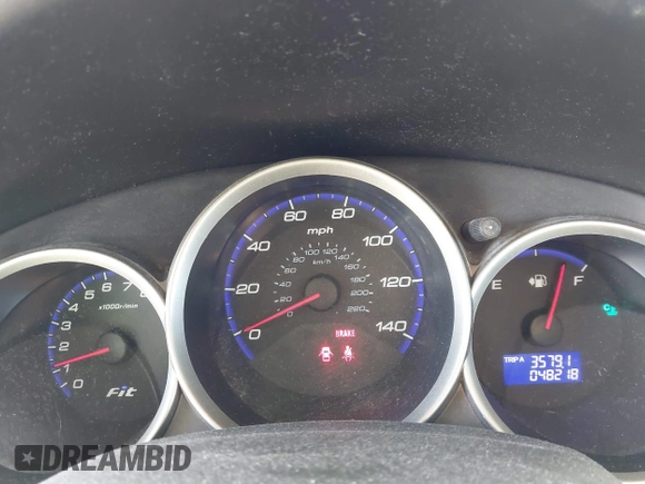 2007 Honda Fit with VIN JHMGD37477S026170, listed as a IAAI auction lot 41398655 with 48,218 mi miles and . Bid and sale history available at DreamBid. Image 7.