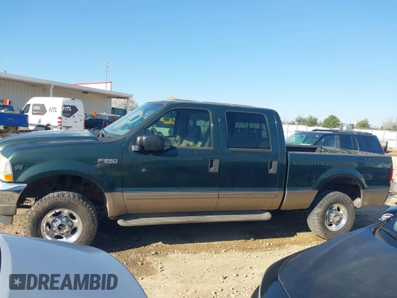 2003 Ford Super Duty F-250 XL with VIN 1FTNW21S23EA08088, listed as a IAAI auction lot 41671180 with 250,765 mi miles. Bid and sale history available at carsss.com. Image 14.