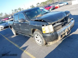 2007 Chevrolet Silverado 1500 LS with VIN 3GCEC13C77G552397, listed as a IAAI auction lot 41650294 with 401,072 mi miles. Bid and sale history available at carsss.com. Image 1.