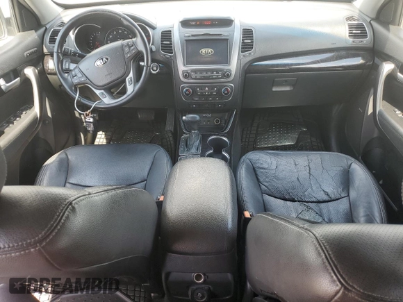2015 Kia Sorento SX Limited with VIN 5XYKW4A73FG573276, listed as a Copart auction lot 55536625 with 174,610 mi miles and Clean Title. Bid and sale history available at carsss.com. Image 8.