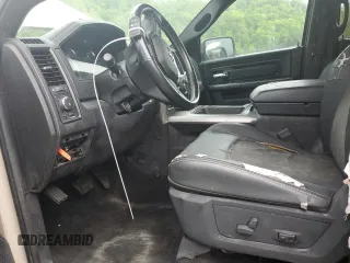 2017 Ram 1500 Rebel z VIN 1C6RR7YT0HS611836, wystawiony jako Copart lot #56943955 z przebiegiem 55 548 mil mil oraz Szkoda całkowita • Salvage title. Historia ofert i sprzedaży dostępna na DreamBid. Obrazek 7.