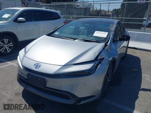2025 Toyota Prius LE with VIN JTDACAAU5S3050686, listed as a IAAI auction lot 41831125 with 522 mi miles. Bid and sale history available at carsss.com. Image 18.