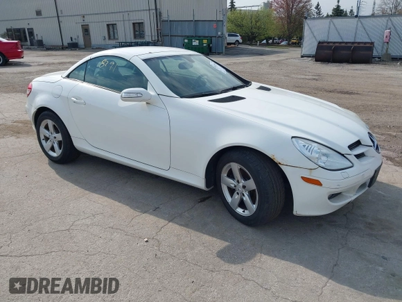 2006 Mercedes-Benz SLK 280 z VIN WDBWK54F46F099992, wystawiony jako IAAI lot #42128291 z przebiegiem 158 561 mil mil oraz . Historia ofert i sprzedaży dostępna na DreamBid. Obrazek 1.