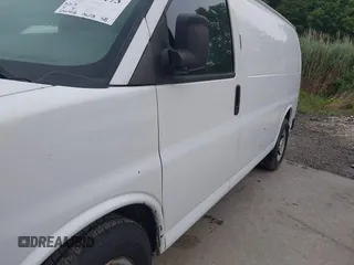 2013 Chevrolet Express Cargo with VIN 1GCSGAFX4D1158758, listed as a IAAI auction lot 42500173 with 235,408 mi miles and . Bid and sale history available at DreamBid. Image 6.