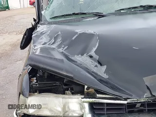 2004 Chevrolet Tahoe LS с VIN 1GNEC13V74R109431, выставлен на аукционе IAAI как лот 41851199 с пробегом 360 517 миль миль и . История ставок и продаж доступна на DreamBid. Изображение 17.