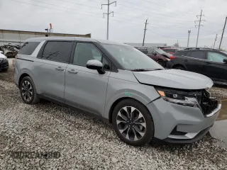 2024 Kia Carnival EX with VIN KNDNC5H38R6432189, listed as a Copart auction lot 80223604 with 11,257 mi miles and Salvage Title. Bid and sale history available at carsss.com. Image 4.