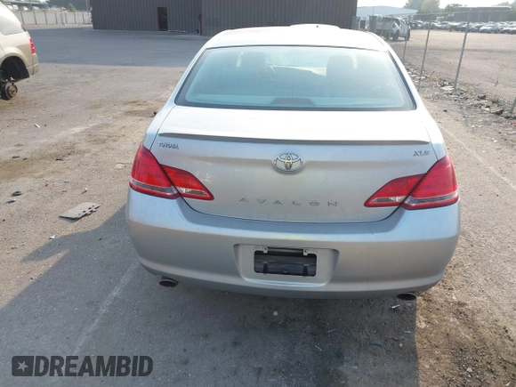 2006 Toyota Avalon XL with VIN 4T1BK36B86U078276, listed as a IAAI auction lot 40260442 with 136,502 mi miles. Bid and sale history available at carsss.com. Image 16.