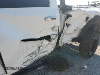 2015 Ram 3500 Laramie with VIN 3C63R3JL9FG645075, listed as a Copart auction lot 72916764 with 249,646 mi miles and Salvage Title. Bid and sale history available at carsss.com. Image 9.