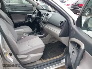 2007 Toyota RAV4 with VIN JTMZD33V675050175, listed as a IAAI auction lot 41987156 with 199,635 mi miles. Bid and sale history available at carsss.com. Image 5.