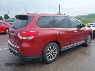 2014 Nissan Pathfinder S with VIN 5N1AR2MM2EC713714, listed as a IAAI auction lot 42451261 with 139,491 mi miles and . Bid and sale history available at DreamBid. Image 4.