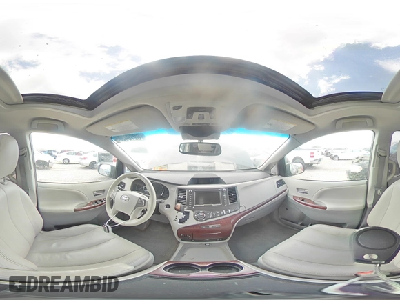 2013 Toyota Sienna XLE z VIN 5TDDK3DC8DS069085, wystawiony jako Copart lot #62768235 z przebiegiem 140 242 mil mil oraz Szkoda całkowita • Salvage title. Historia ofert i sprzedaży dostępna na DreamBid. Obrazek 16.