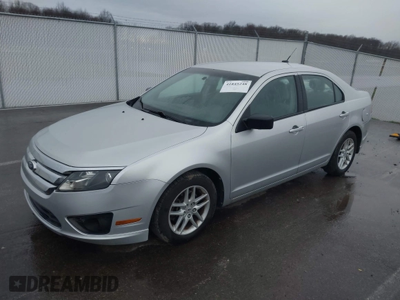 2012 Ford Fusion S with VIN 3FAHP0GA3CR219168, listed as a IAAI auction lot 41845248 with 161,076 mi miles. Bid and sale history available at carsss.com. Image 2.