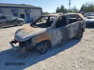 2014 Kia Sorento LX with VIN 5XYKT4A6XEG522596, listed as a Copart auction lot 47075985 with Not Provided miles and Non Repairable. Bid and sale history available at carsss.com. Image 1.