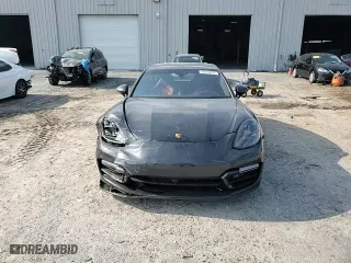 2022 Porsche Panamera with VIN WP0AJ2A71NL101370, listed as a Copart auction lot 68253004 with 34,109 mi miles and Salvage Title. Bid and sale history available at carsss.com. Image 10.