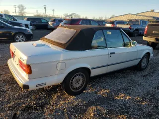 1989 BMW 3 Series z VIN WBABB1306K8274633, wystawiony jako Copart lot #79008404 z przebiegiem 160 197 mil mil oraz Szkoda całkowita • Salvage title. Historia ofert i sprzedaży dostępna na DreamBid. Obrazek 3.