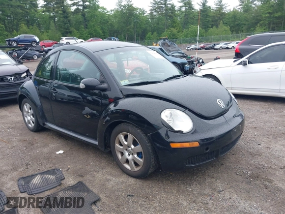 2010 Volkswagen Beetle with VIN 3VWPG3AG2AM016977, listed as a IAAI auction lot 42464694 with 151,698 mi miles and . Bid and sale history available at DreamBid. Image 1.