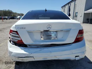2013 Mercedes-Benz C 250 с VIN WDDGJ4HB7DF986032, выставлен на аукционе Copart как лот 56577835 с пробегом 84 552 миль миль и Списание • Salvage title. История ставок и продаж доступна на DreamBid. Изображение 6.
