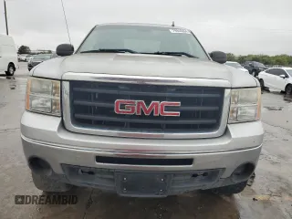 2010 GMC Sierra 1500 with VIN 1GTSCUEA4AZ131888, listed as a Copart auction lot 79946064 with 142,935 mi miles and Clean Title. Bid and sale history available at DreamBid. Image 5.
