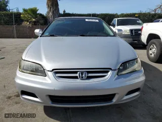2001 Honda Accord Cpe EX w/Leather with VIN 1HGCG22521A033799, listed as a Copart auction lot 46545105 with 211,426 mi miles and Salvage Title. Bid and sale history available at carsss.com. Image 5.