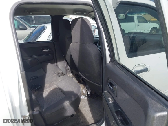 2011 Chevrolet Colorado LT w/1LT with VIN 1GCDSCF95B8108900, listed as a IAAI auction lot 41820328 with 180,541 mi miles. Bid and sale history available at carsss.com. Image 8.