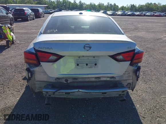 2019 Nissan Altima 2.5 SL with VIN 1N4BL4EV8KC173414, listed as a IAAI auction lot 42044852 with 93,044 mi miles. Bid and sale history available at carsss.com. Image 16.