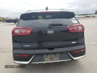 2018 Kia Niro FE with VIN KNDCB3LC0J5125373, listed as a Copart auction lot 70407434 with 109,381 mi miles and Clean Title. Bid and sale history available at carsss.com. Image 6.