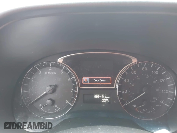 2014 Nissan Pathfinder S with VIN 5N1AR2MM2EC713714, listed as a IAAI auction lot 42451261 with 139,491 mi miles and . Bid and sale history available at DreamBid. Image 7.