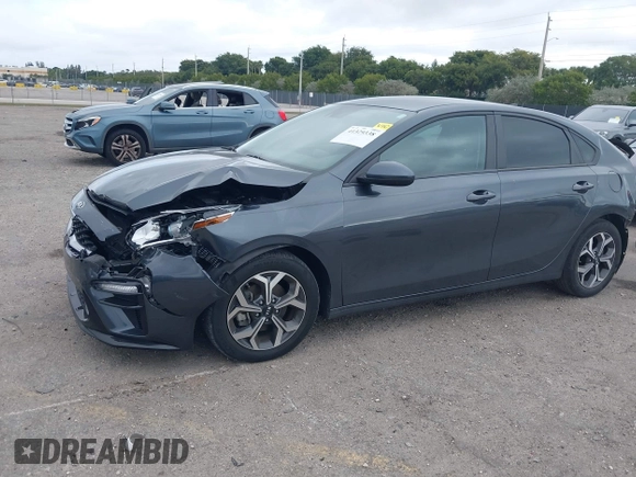 2021 Kia Forte FE z VIN 3KPF24AD0ME312622, wystawiony jako IAAI lot #41329338 z przebiegiem 29 722 mil mil oraz . Historia ofert i sprzedaży dostępna na DreamBid. Obrazek 6.