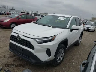 2024 Toyota RAV4 LE with VIN 2T3G1RFV8RC410803, listed as a IAAI auction lot 41897107 with 77,555 mi miles. Bid and sale history available at carsss.com. Image 1.