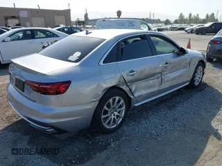 2020 Audi A4 Premium с VIN WAUGMAF40LN012785, выставлен на аукционе IAAI как лот 42421789 с пробегом 42 356 миль миль и . История ставок и продаж доступна на DreamBid. Изображение 4.