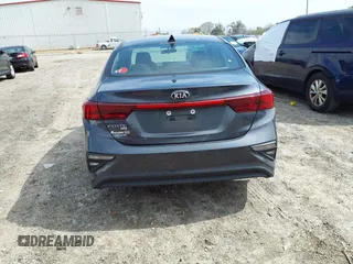 2021 Kia Forte FE with VIN 3KPF24AD9ME303000, listed as a IAAI auction lot 41788009 with 91,700 mi miles and . Bid and sale history available at carsss.com. Image 16.