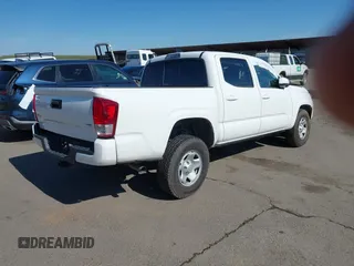2021 Toyota Tacoma SR z VIN 3TMCZ5AN5MM417384, wystawiony jako IAAI lot #41617168 z przebiegiem 55 969 mil mil oraz . Historia ofert i sprzedaży dostępna na DreamBid. Obrazek 4.