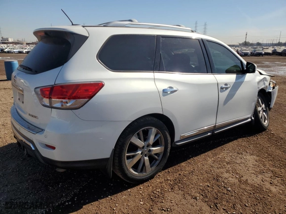 2013 Nissan Pathfinder Platinum with VIN 5N1AR2MN1DC689249, listed as a Copart auction lot 46912405 with 208114 miles and Salvage Title. Bid and sale history available at carsss.com. Image 3.