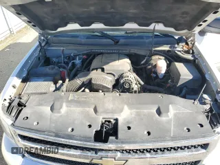 2010 Chevrolet Silverado 1500 LT with VIN 3GCRCSEA6AG205184, listed as a Copart auction lot 88074565 with 198,054 mi miles and Salvage Title. Bid and sale history available at DreamBid. Image 11.