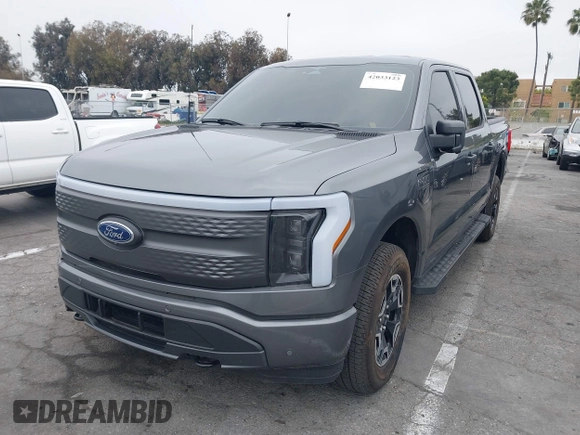 2023 Ford F-150 Lightning Pro with VIN 1FTVW1EL8PWG48559, listed as a IAAI auction lot 42033123 with 8,845 mi miles and . Bid and sale history available at DreamBid. Image 21.
