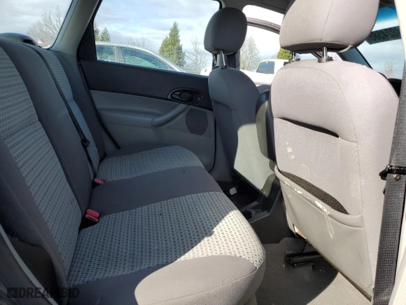 2006 Ford Focus SE with VIN 1FAFP36N66W237498, listed as a Copart auction lot 44024585 with 453,462 mi miles and Salvage Title. Bid and sale history available at carsss.com. Image 11.