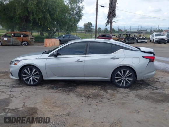 2020 Nissan Altima SR with VIN 1N4BL4CV6LN310472, listed as a IAAI auction lot 41919890 with 122,705 mi miles and . Bid and sale history available at carsss.com. Image 14.